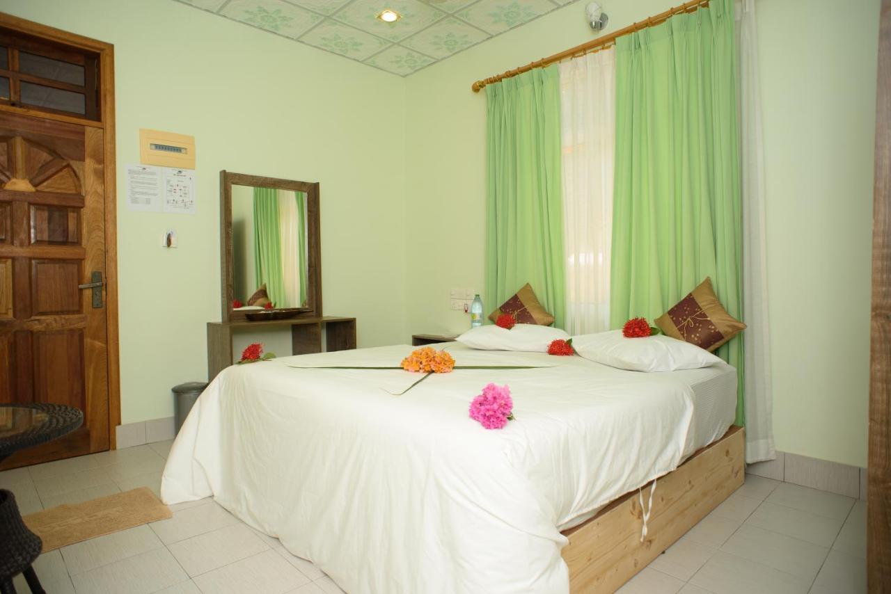 Summer Vibes Beach Front Rasdhoo Exterior photo