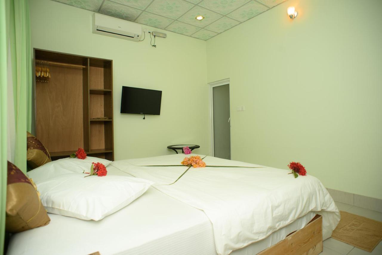 Summer Vibes Beach Front Rasdhoo Exterior photo
